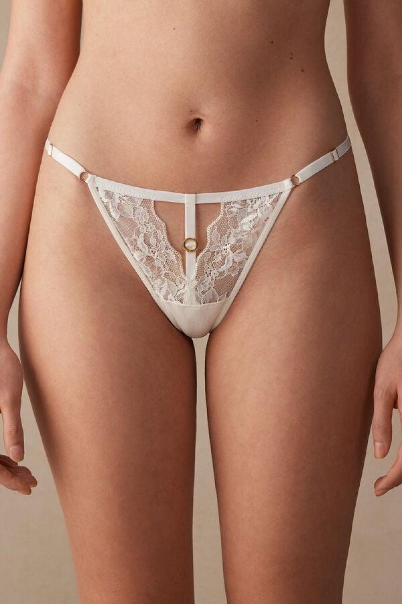 Intimissimi Fearless Femininity String Thong Women\'s Panties White | USA 2258NBA