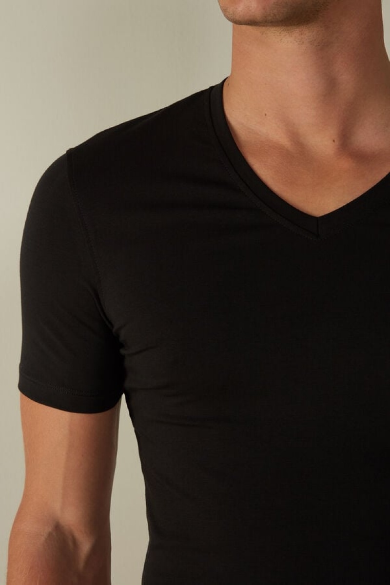 Intimissimi V-neck in Stretch Supima® Cotton Men's T Shirts Black | USA 3005UTR