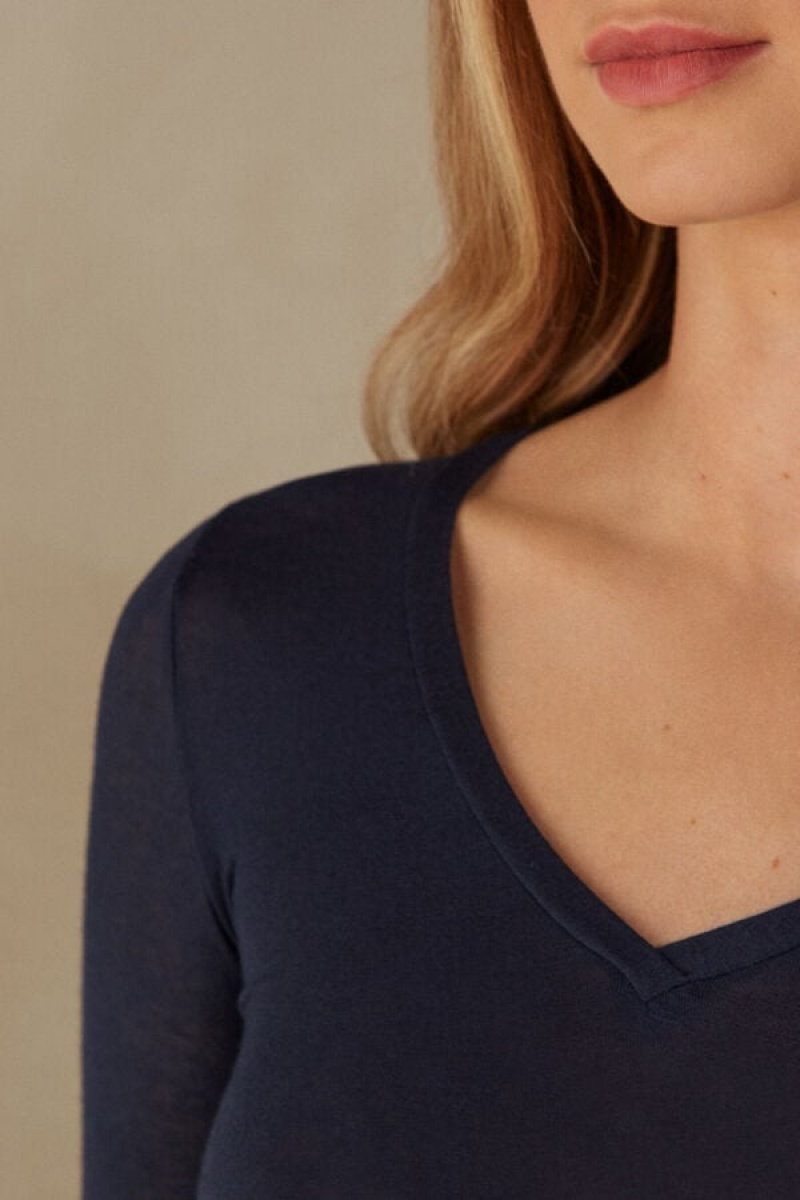 Intimissimi V-neck top in Modal Ultralight with Cashmere Women's Long Sleeve Blue | USA 1825ISZ